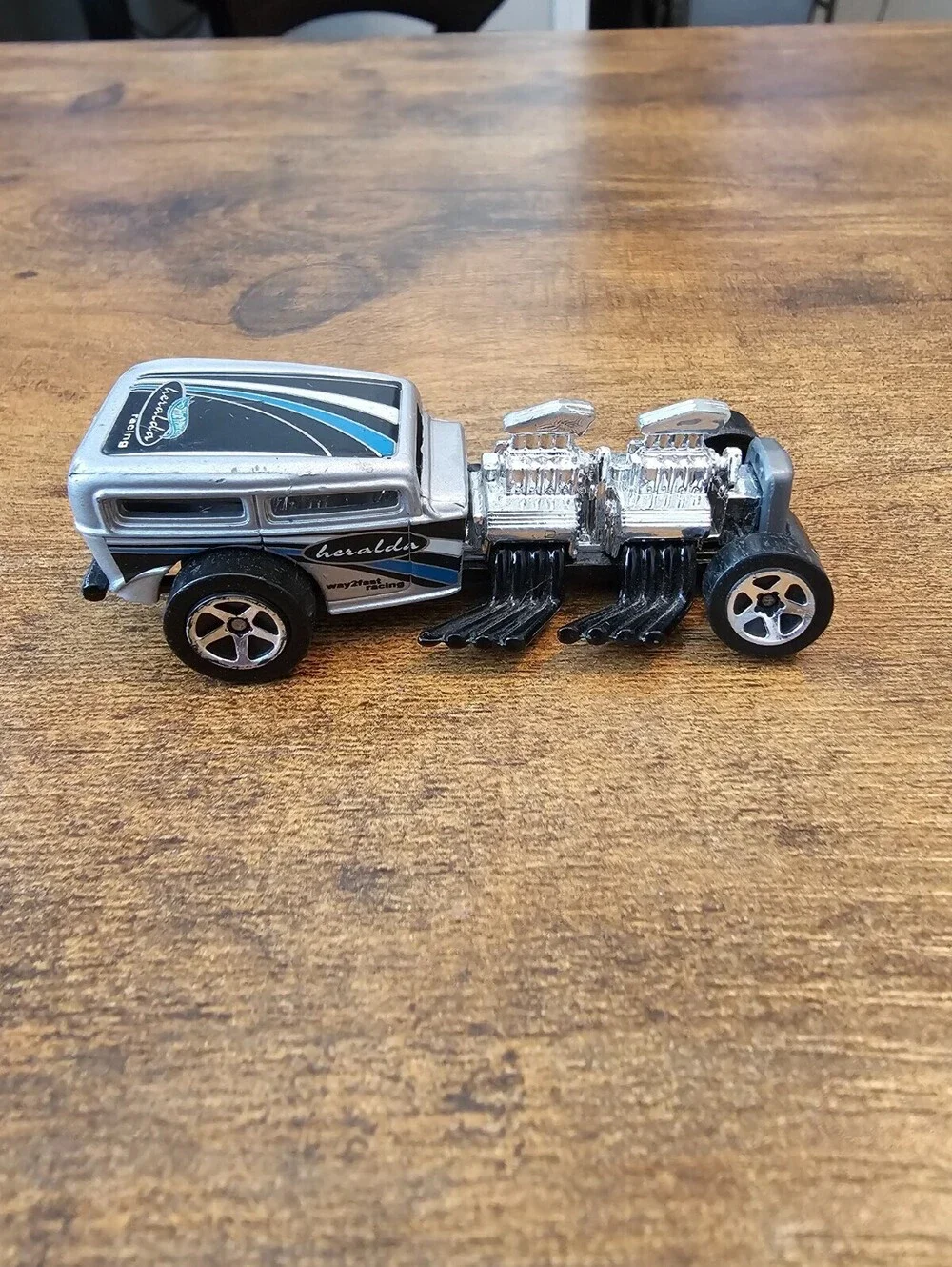 1995 Hot Wheels Way 2 Fast Heralda Racing Silver + Black 1:64 Loose